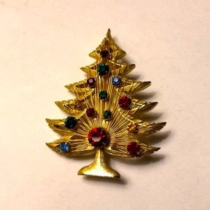 Vintage Brooks Christmas tree pin
